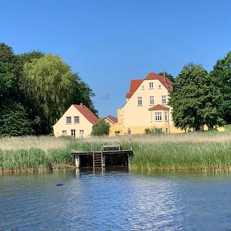 In Der Ersten Etage Des Herrenhauses *